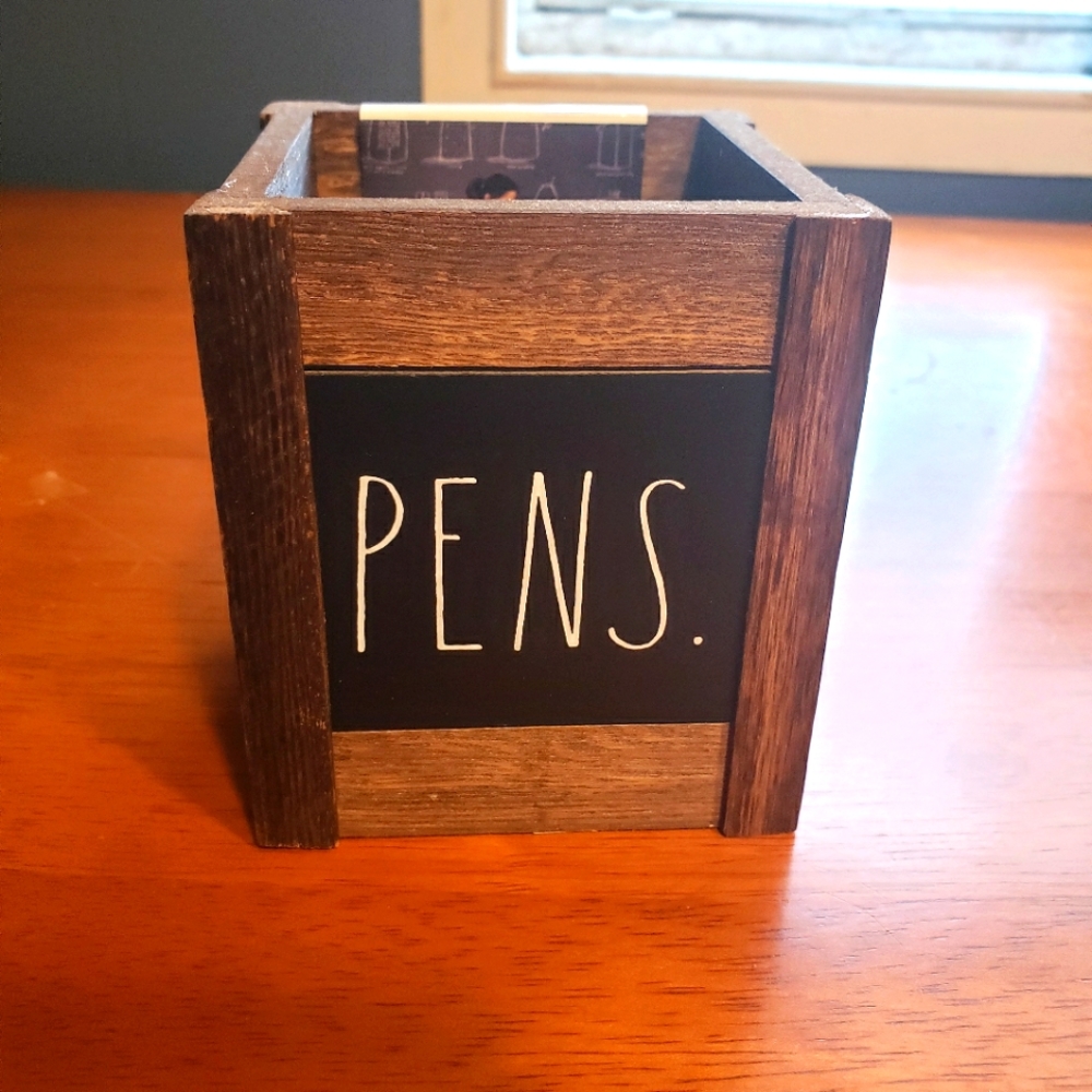 Rae Dunn Pen holder